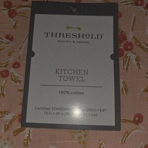 Threshold Kitchen Towel - Floral Design (4)